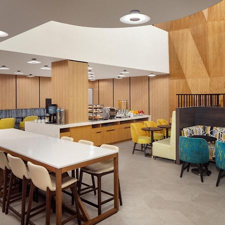 Home2 Suites By Hilton New York Times Square Eksteriør bilde