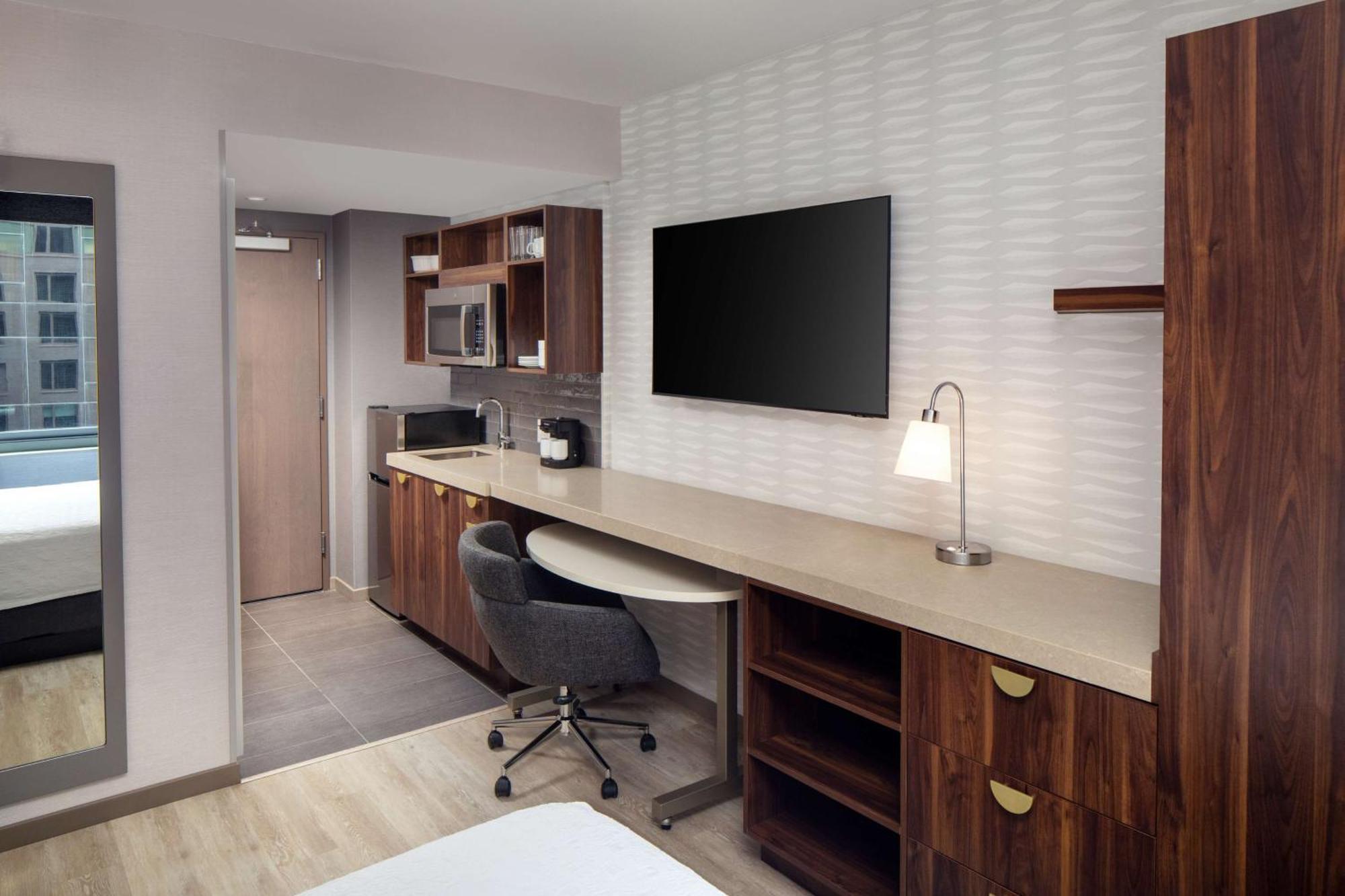 Home2 Suites By Hilton New York Times Square Eksteriør bilde